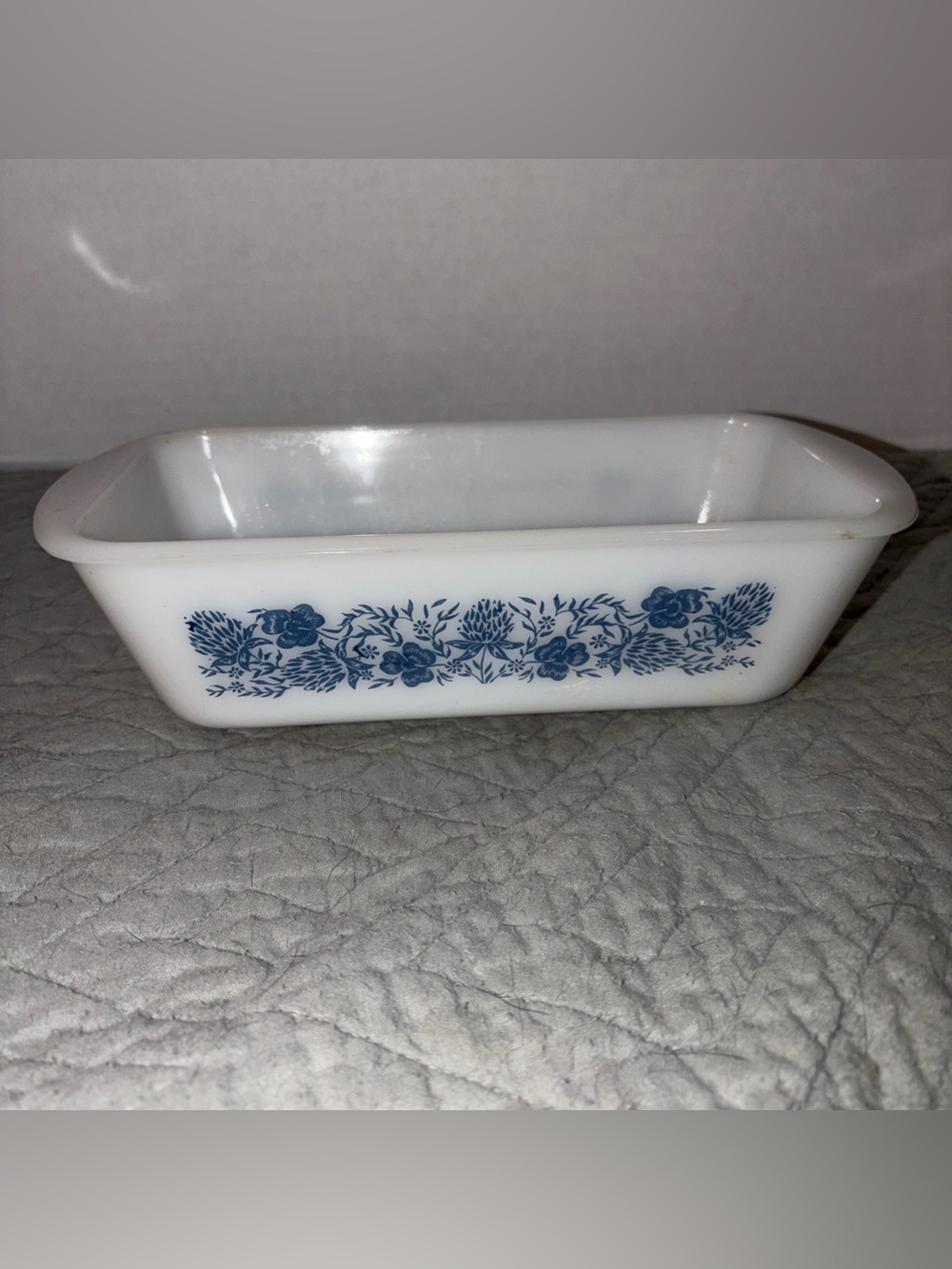 1970’s Glasbake 522 Milk Glass Loaf Pan White/Blue Floral 1 1/2 Qt 9x5 in